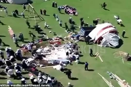 Hãi hùng hiện trường vụ xe tải lao vào đám đông trẻ em