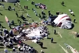 Hãi hùng hiện trường vụ xe tải lao vào đám đông trẻ em