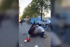 Hiện trường vụ lao xe vào đám đông tham gia lễ hội ở Canada