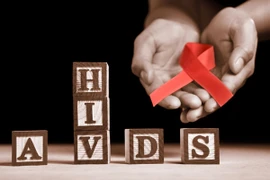 Sẽ có thuốc đặc hiệu điều trị bệnh nhân HIV?
