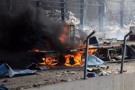 Nổ lớn tại cảng ở Iran, hơn 500 người thương vong