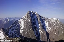 Đi leo núi, nam thanh niên 22 tuổi ngã tử vong