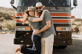 Bên trong ngôi nhà xe buýt chỉ 85.000 USD