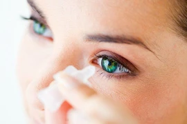 Những sai lầm khi dùng thuốc nhỏ mắt nhiều người thường gặp phải 