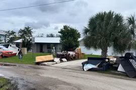 Người dân Mỹ cấp tập chạy bão Milton: 'Quá nguy hiểm nếu ở lại'