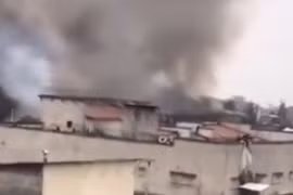 Rúng động vụ hàng trăm phụ nữ bị cưỡng hiếp, thiêu sống trong tù