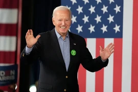 Tổng thống Biden giành đủ phiếu bầu để thắng đề cử 