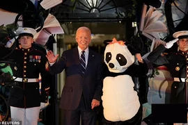 Lễ hội Halloween ấn tượng của vợ chồng ông Biden ở Nhà Trắng