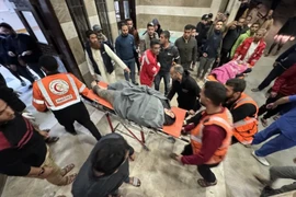 Hơn 320 người chết trong đợt không kích của Israel tại Gaza