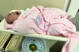 Bé sơ sinh 6,1kg và những đứa trẻ “khổng lồ” chào đời ở Việt Nam