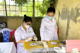 Hơn 50 dân một xã nhiễm sán lá gan nhỏ do hay ăn hải sản sống