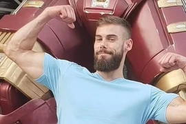 Chân dung người hùng tóm gọn tên cướp có súng trong cửa hàng