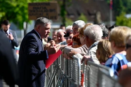 Thủ tướng Slovakia Robert Fico qua cơn nguy kịch sau khi bị mưu sát