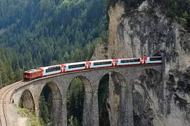 Bật mí thú vị về chuyến tàu tốc hành chậm nhất thế giới