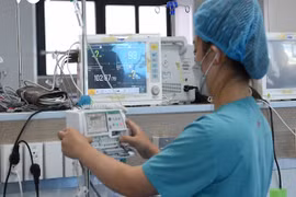 Ca COVID-19 nhập viện tăng, Bộ Y tế yêu cầu đảm bảo thu dung, điều trị