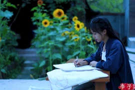 Ngẩn người nhà đẹp như tranh vẽ của 'tiên nữ đồng quê' Lý Tử Thất