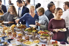 Sự thật đằng sau những bữa tiệc buffet ít ai biết