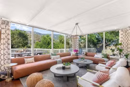 Bên trong biệt thự 6,9 triệu USD của đạo diễn ‘Vệ binh dải ngân hà’