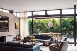 Bên trong biệt thự tối giản của 'búp bê Nga' Maria Sharapova