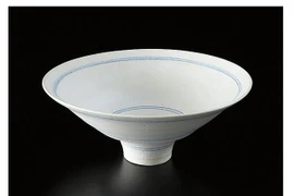 Chiếc bát sứ xoàng xĩnh khiến nhiều người “phát cuồng”