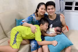 Vừa hạ sinh con gái, vợ chồng Lê Phương lại thông báo tin vui mới