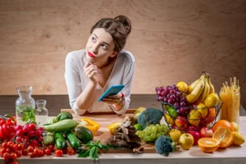 Thực phẩm lợi sức khỏe lại cung cấp nhiều collagen cho da căng mịn