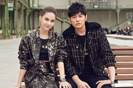 Châu Kiệt Luân thuê máy bay không người lái viết lời tỏ tình tặng vợ