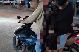 Bị chê tóc xấu, về nhà mang dao nhọn chém bạn gục giữa đường