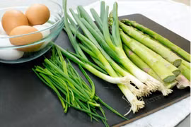 7 lợi ích sức khỏe nhiều người bỏ qua của hành và hẹ