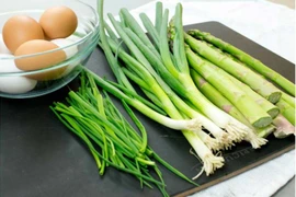 7 lợi ích sức khỏe nhiều người bỏ qua của hành và hẹ