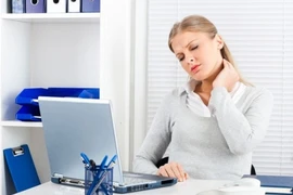 Bỏ ngay thói quen "làm nát" hết xương này kẻo hối hận không kịp