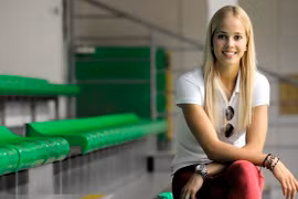 8X thấy phiền khi được mệnh danh ‘cầu thủ bóng rổ đẹp nhất thế giới’