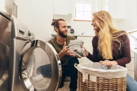 Khi đàn ông chia sẻ việc nhà, gia đình sẽ hạnh phúc hơn