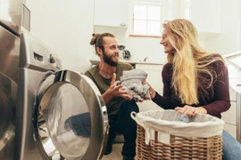 Khi đàn ông chia sẻ việc nhà, gia đình sẽ hạnh phúc hơn