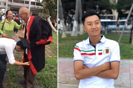 Nam sinh cúi người mặc áo cử nhân cho ông nội trong lễ tốt nghiệp