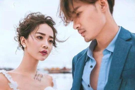 Sau lưng một người đàn bà mạnh mẽ là một người đàn ông vô dụng