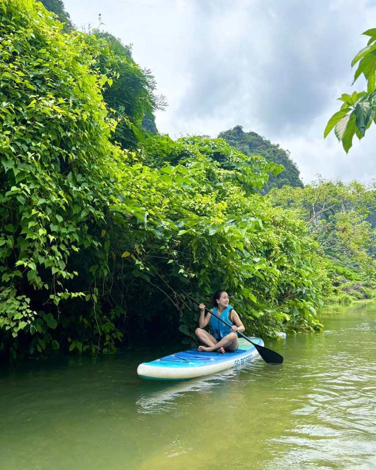 Ảnh Nguyễn Trương Phương Linh huu-lung4.jpg