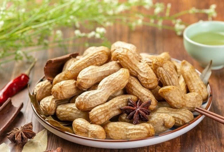 Cách luộc lạc chuẩn đầu bếp bở, thơm, căng mọng, ăn là mê. Ảnh minh họa ce7749271814904ac905.jpg
