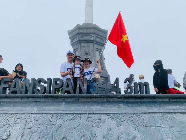 Ảnh Thùy Linh 172e0617094fbf11e65e.jpg