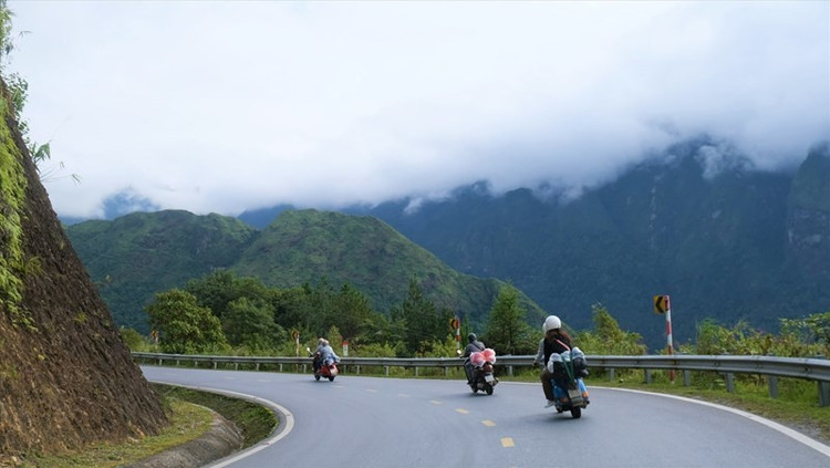Ảnh minh họa tour-xe-may.jpg