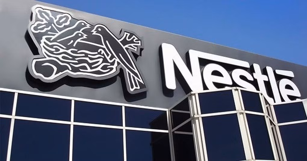 Nhiều sản phẩm sữa của Nestlé vừa bị thu hồi khẩn cấp ở nhiều quốc gia châu Âu do nghi ngờ nhiễm độc tố cereulide. Ảnh Getty/Nguồn danviet