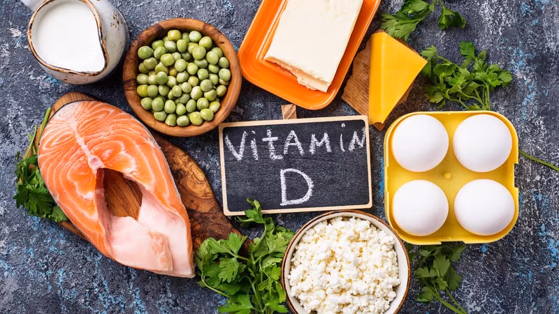 Vitamin D có thể ảnh hưởng đến chuyển hóa chất béo và điều hòa cảm giác thèm ăn. Ảnh minh họa/Internet