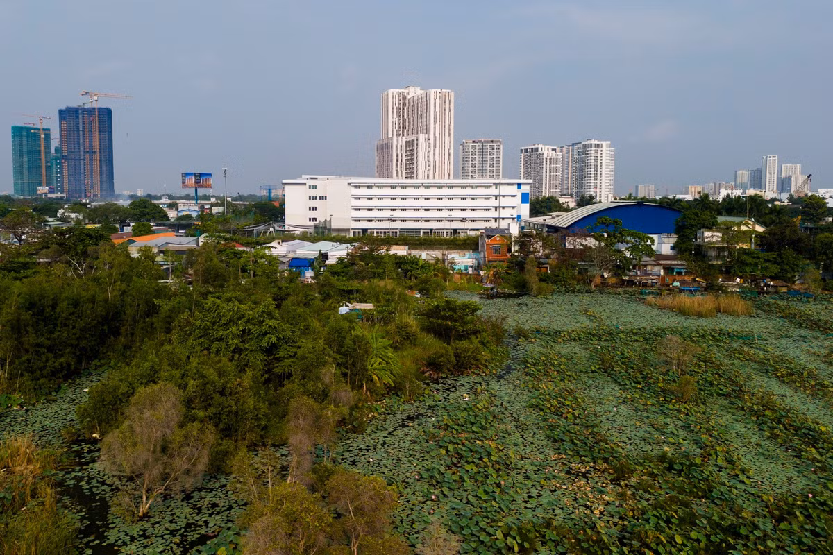 Khi hoàn thành, nhà ga Thủ Thiêm sẽ trở thành trung tâm giao thông huyết mạch, kết nối khu vực TP.HCM với các tỉnh lân cận và các phương tiện giao thông công cộng khác.