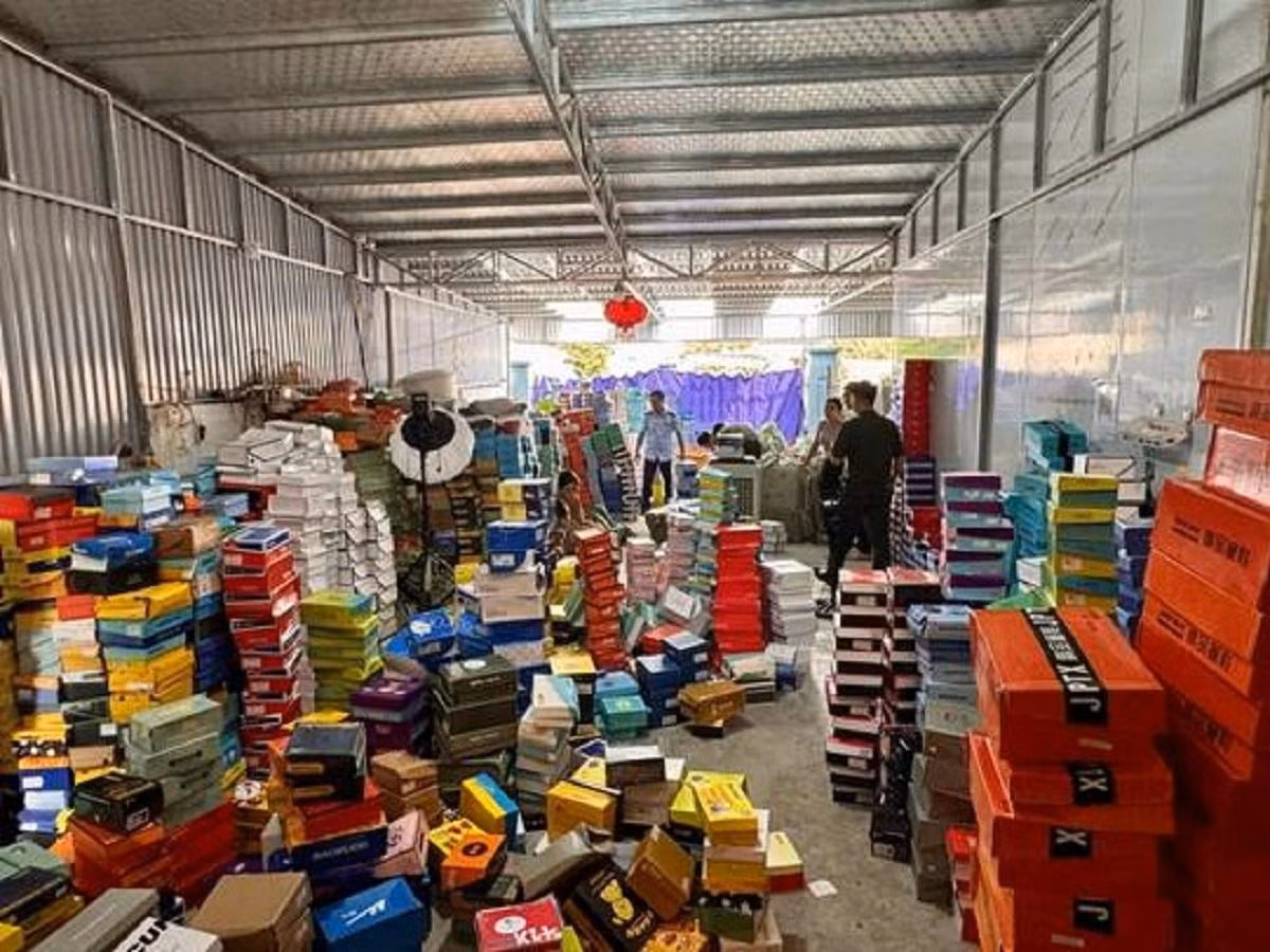 Cơ sở kinh doanh hoạt động không đăng ký theo quy định pháp luật/Ảnh Chi cục Quản lý thị trường Ninh Bình