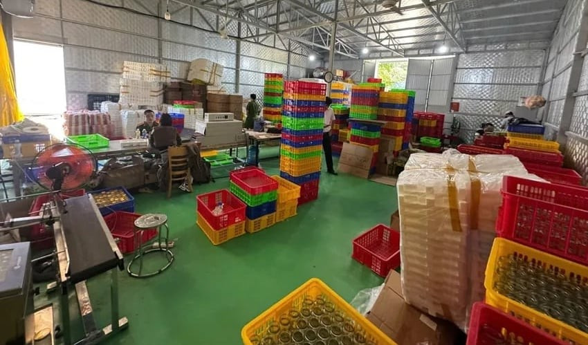 Xưởng sản xuất yến chưng giả. Ảnh: Công an TP Đà Nẵng/Ảnh nongnghiepmoitruong.vn