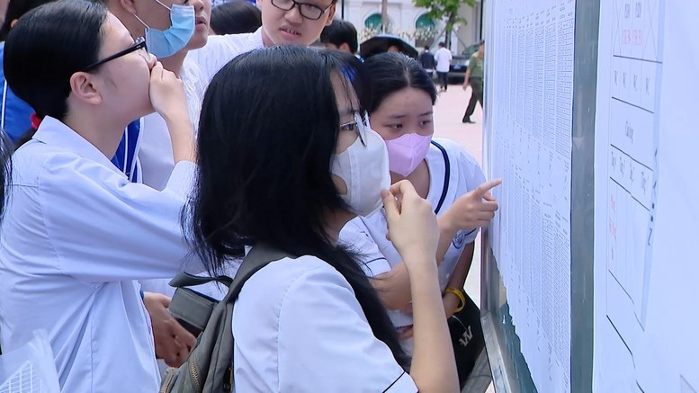 Sáng nay các thí sinh sẽ thi môn Ngữ văn. Ảnh VGP/Thu Trang