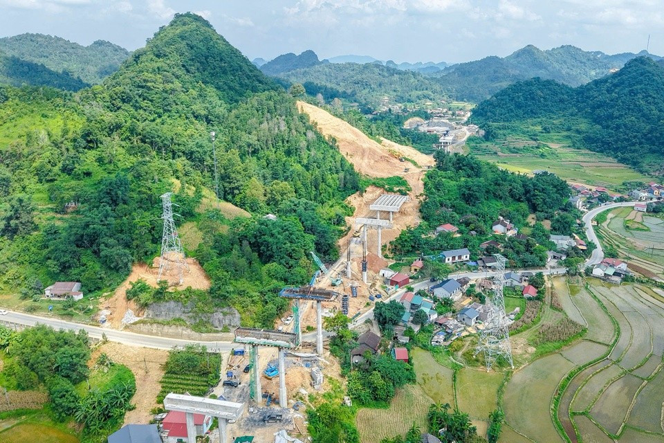 Dự án cao tốc Đồng Đăng - Trà Lĩnh được thực hiện trên nền địa chất phức tạp. Ảnh: Đèo Cả.