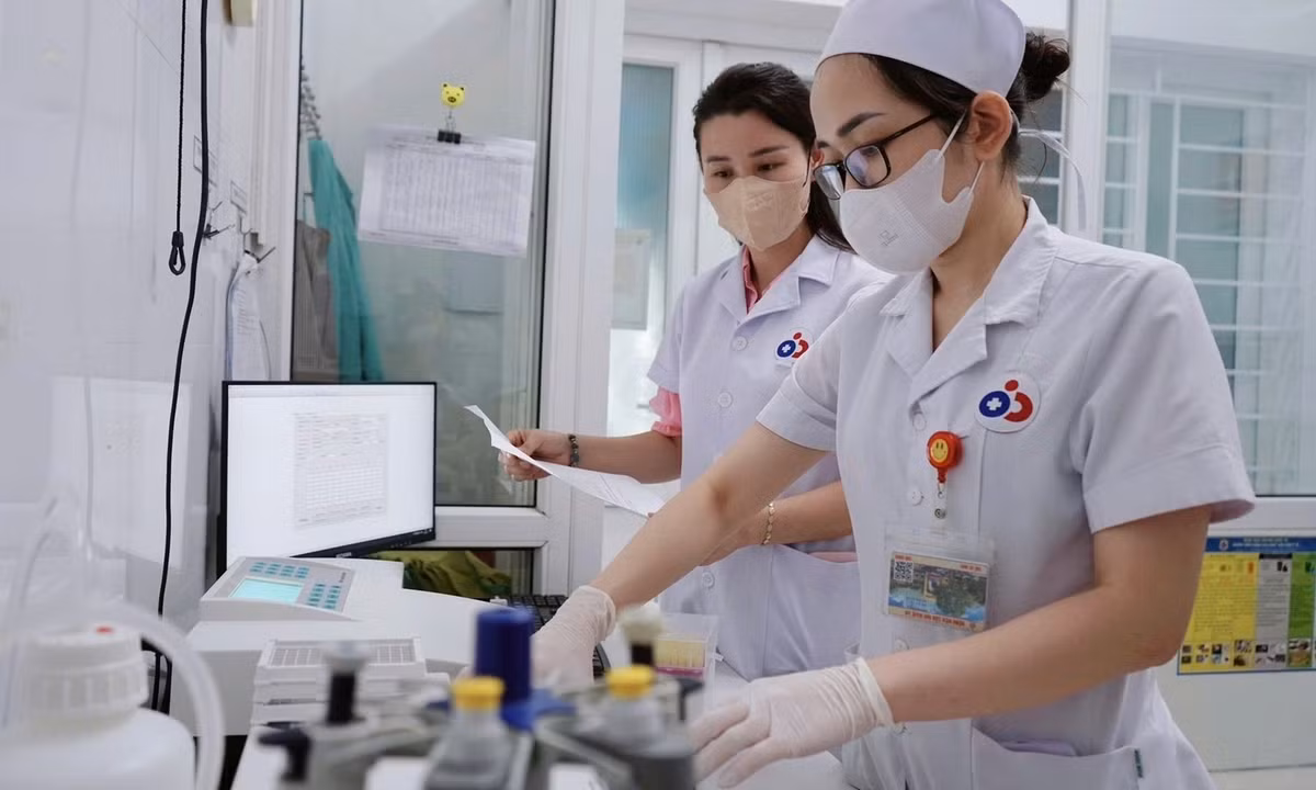 Từ đầu năm đến nay, Bệnh viện Sản nhi Nghệ An đã phát hiện gần 900 trẻ em bị dương tính với xét nghiệm nhiễm giun, sán chó mèo - Ảnh VOH.