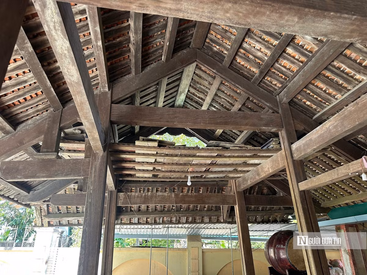 Trước thực trạng này, bà Tống Lệ Hằng, phòng Văn hóa UBND xã Sơn Tiến cho biết, đầu năm 2024, chính quyền địa phương đã làm tờ trình lên cấp trên để xin kinh phí trùng tu, tôn tạo lại 2 di tích này. “Hiện nay, địa phương vẫn đang chờ nguồn kinh phí để thực hiện”, bà Hằng thông tin.