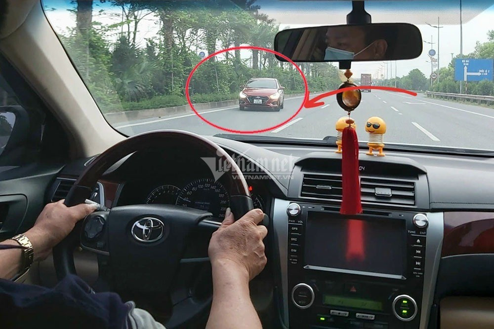 Ô tô đi ngược chiều rất nguy hiểm. Ảnh minh hoạ/Internet